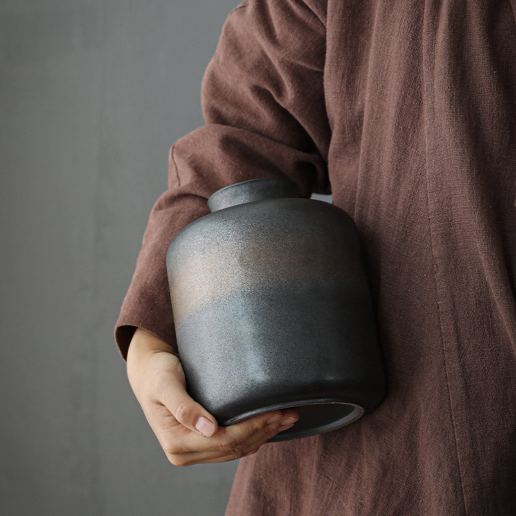 Steel Sanctum Ceramic Urn
